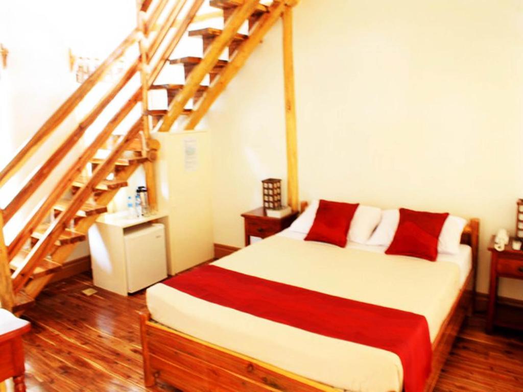 Palo Alto Bed & Breakfast Puerto Princesa Oda fotoğraf